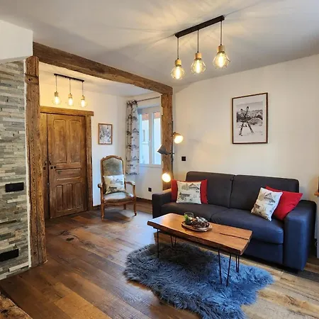 Vakantiehuis Chalet Proche Station Ski Avec Jacuzzi Prive, Courchevel, Meribel 30 Min